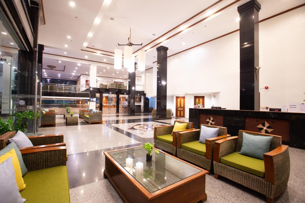Ch Hotel Чиангмай Экстерьер фото