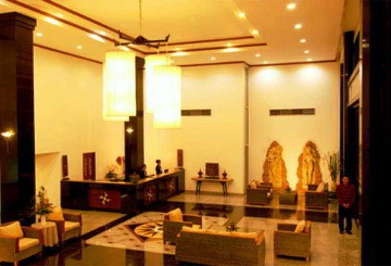 Ch Hotel Чиангмай Интерьер фото